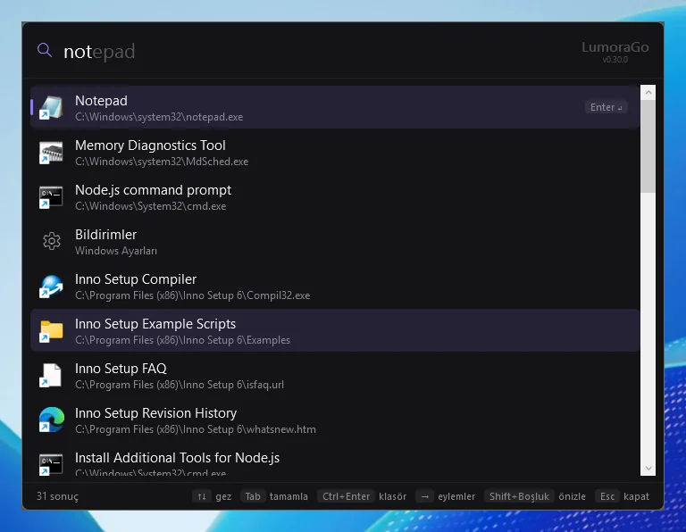 Launcher'da "notepad" araması, eşleşen uygulamalar listeleniyor